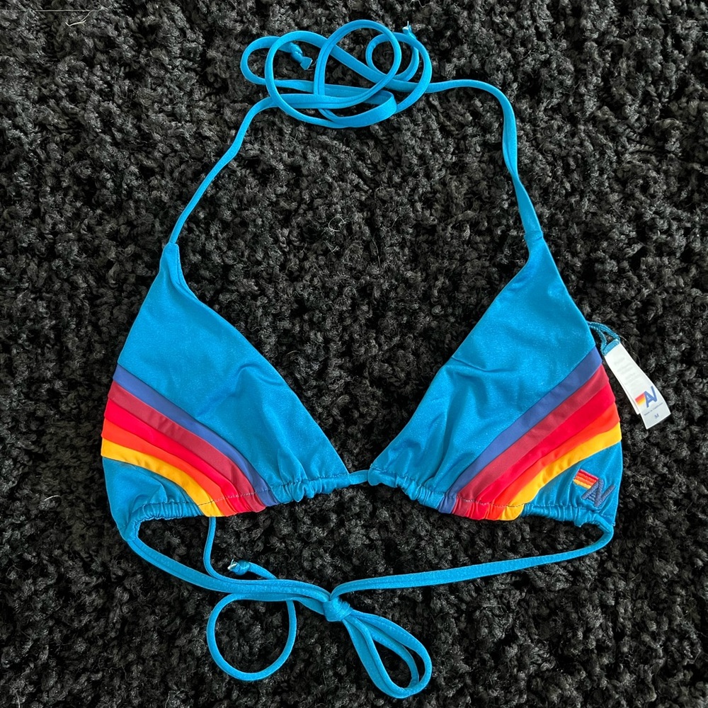 NEVER WORN NEW W/ TAGS. Aviator Nation 5 stripe triangle bikini top - size med